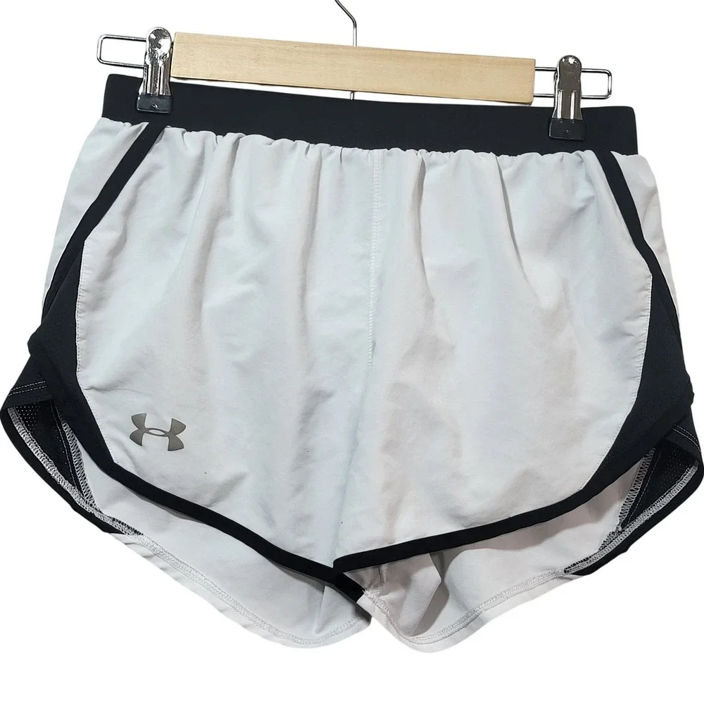 Under Armour Fly By 2.0 Running Shorts Womens XS White‎ Black HeatGear 1350196
